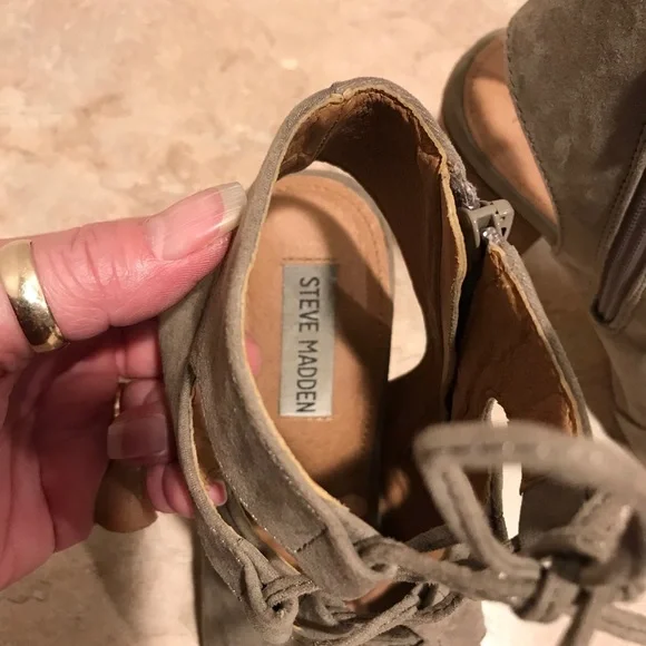 Steve Madden Laced up Gladiator Heels - Picture 5 of 8